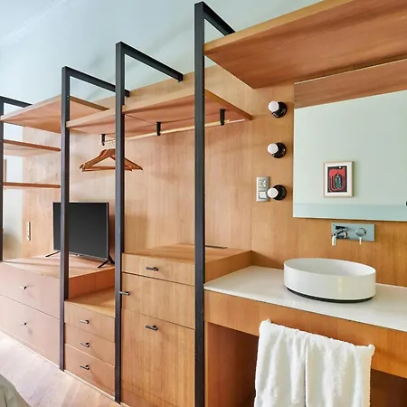 Отель Le Palacete Gracia District, Sonder By Marriott Bonvoy 3*